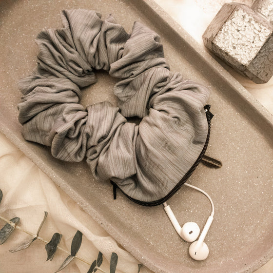 big scrunchie stretch grey with zipper for storage