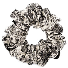  big scrunchie white with black fairy-tale motifs