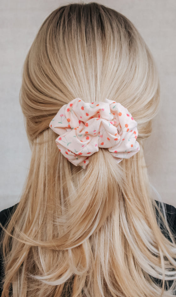 cherries cotton scrunchie blonde