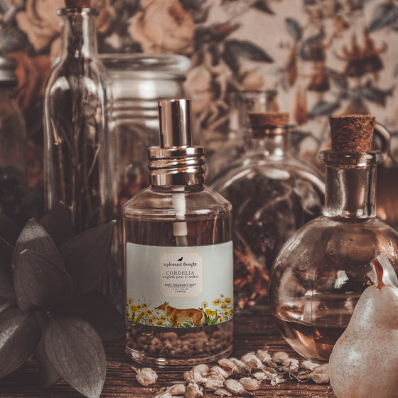 cordelia english pear and amber body mist notes
