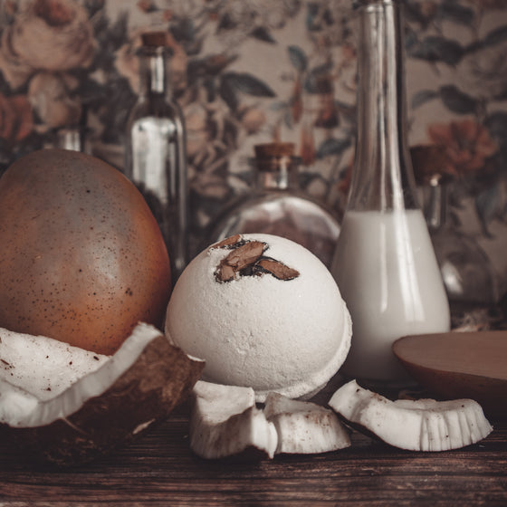 Keanu | Mango and Coconut Crème | Bath Bomb