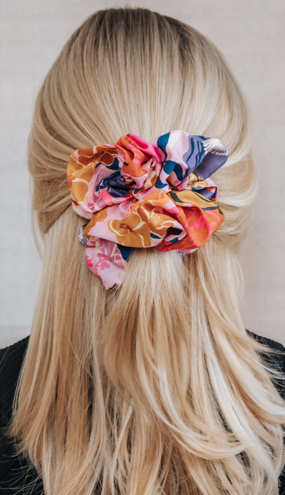 pink beach cotton scrunchie blonde