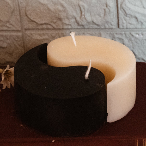 Yin Yang Candle | Pillar